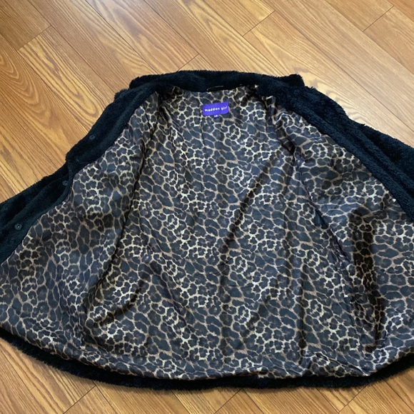 Madden Girl women’s soft faux fur black coat animal print lining snap closure - Picture 17 of 17